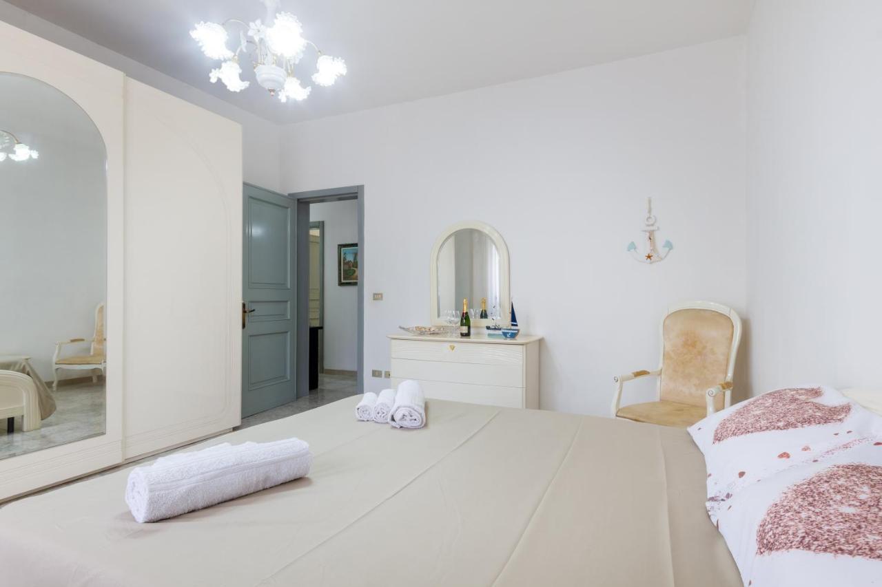 Air-Conditioned Villa 300 Meters From Porto Cesareo Beach With Parking Екстер'єр фото