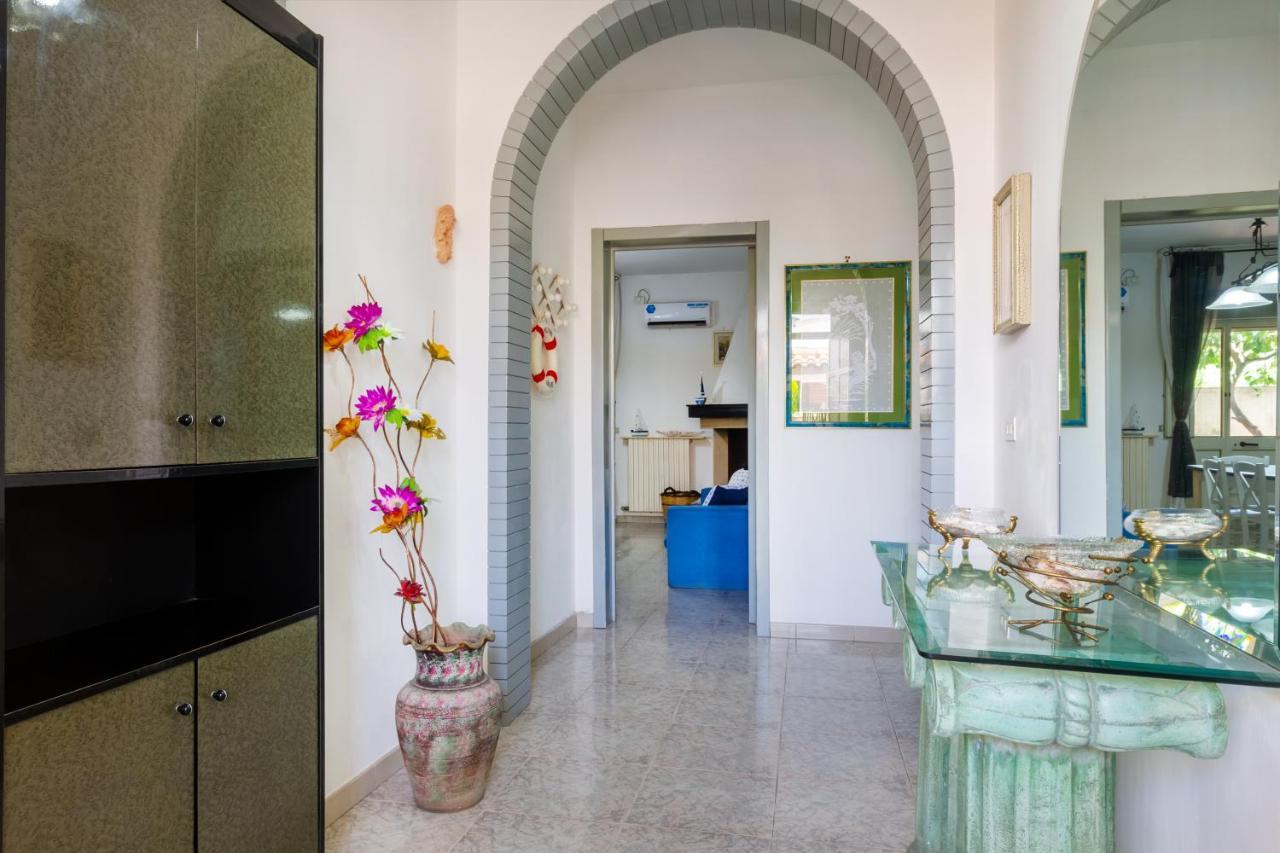 Air-Conditioned Villa 300 Meters From Porto Cesareo Beach With Parking Екстер'єр фото